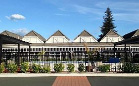 Lake Rotorua Hotel